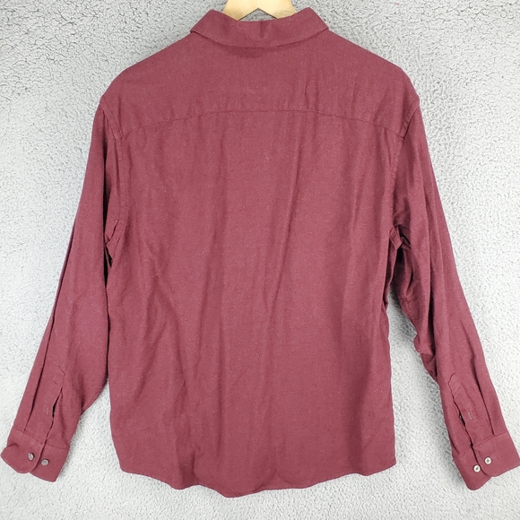 UNTUCKit Flannel Shirt Mens XL Red Maroon Button Up Sherwood Cotton Fall Classic - Picture 6 of 10